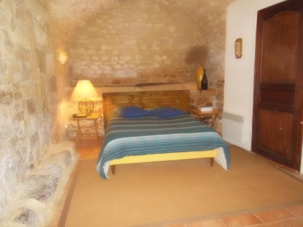 Bed and Breakfast La Migrane Villevieille Habitación foto